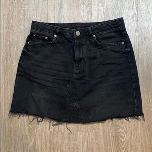 H&M Black Jean Skirt Mini Size 6